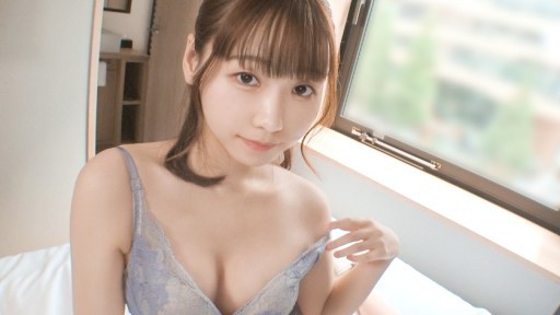 Rina Yuuki BüroVerführung Strenger Chef lutscht Schwanz