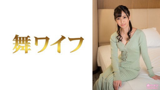 Senyuman Menggoda Naoi Yui